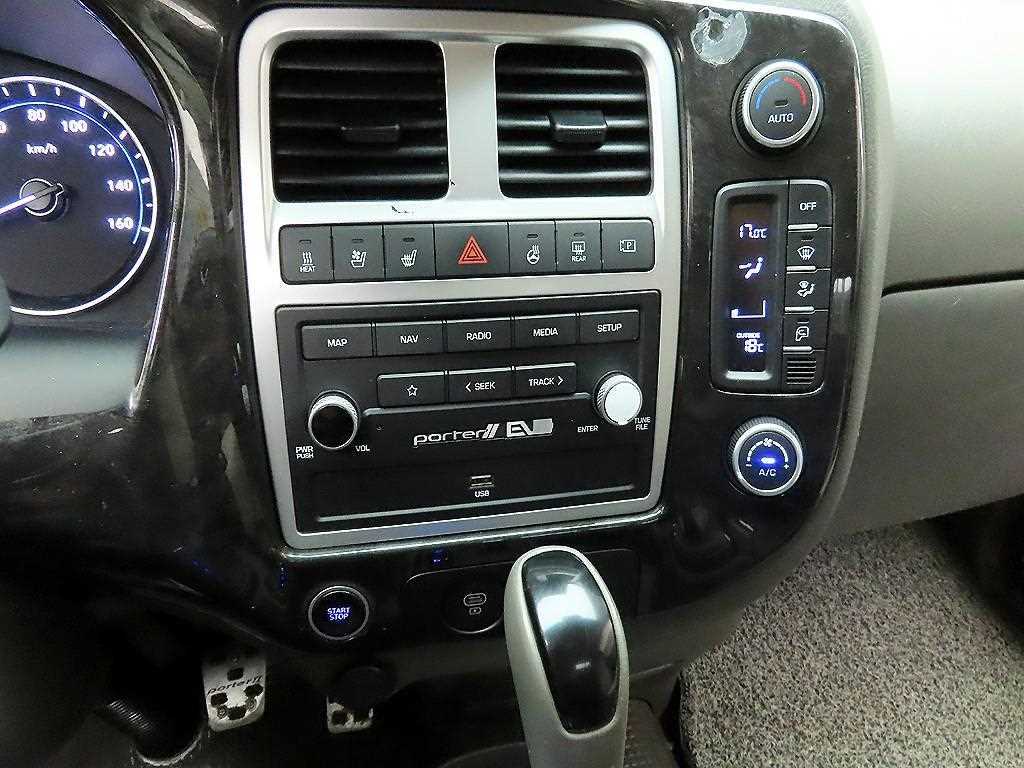 Small Truck Top_Powergate 2022 Blanco - Importación desde Corea - HF Imports Iquique - Foto 13