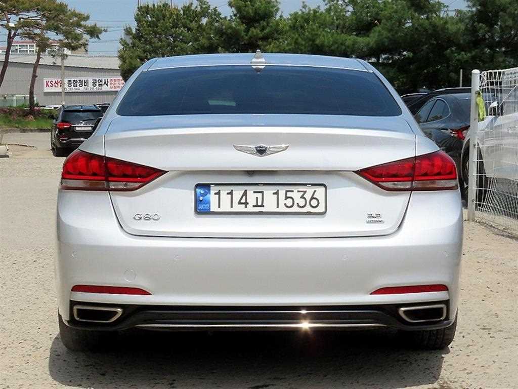 Genesis G80 - Vista 4