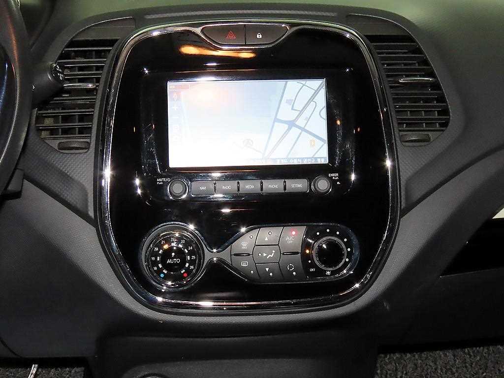 SAMSUNG QM3 - Vista 11