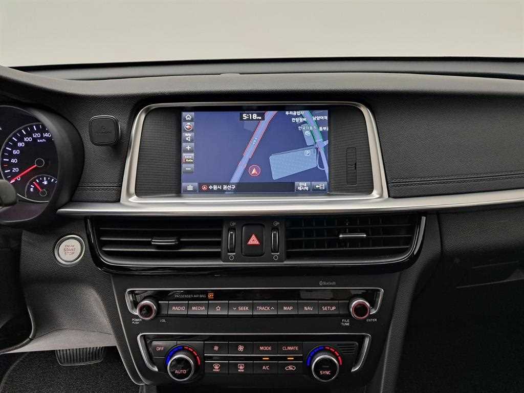 KIA K5 - Vista 9