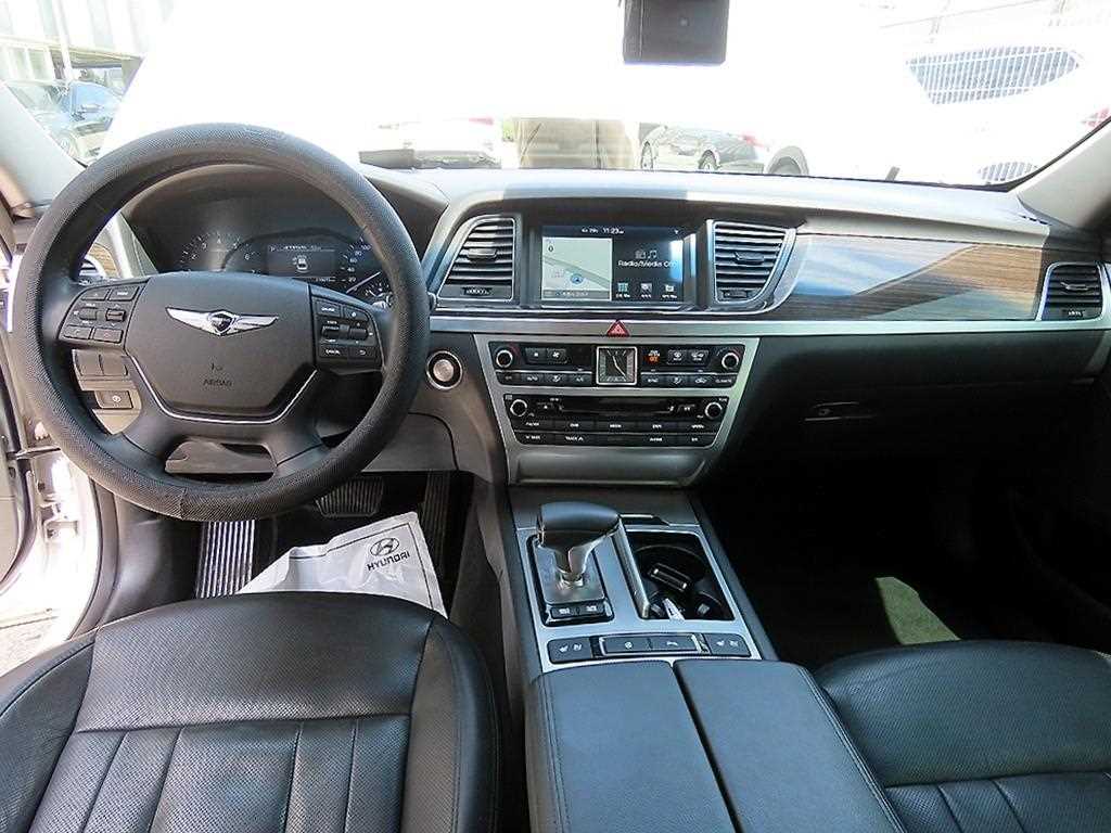 Genesis G80 - Vista 7