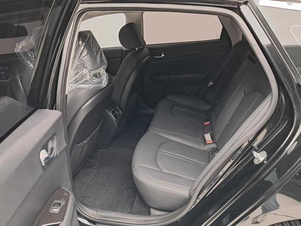 KIA K5 - Vista 12