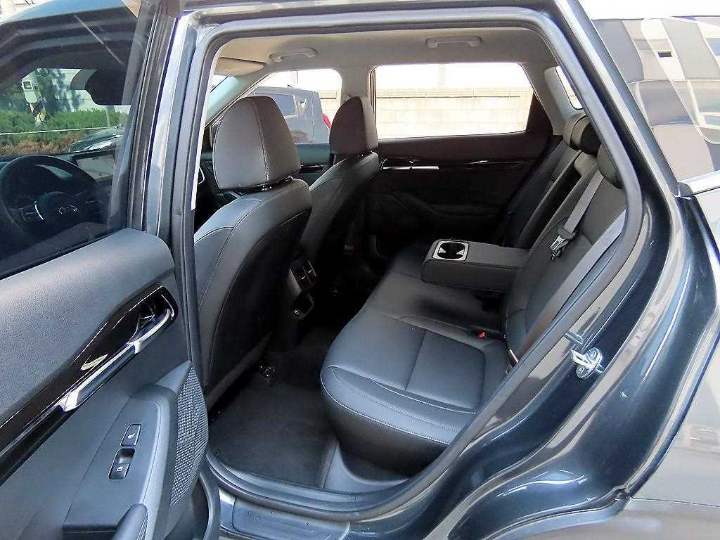 KIA Seltos - Vista 6