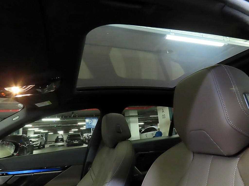 BMW 5 Series 2025 Negro - Importación desde Corea - HF Imports Iquique - Foto 17