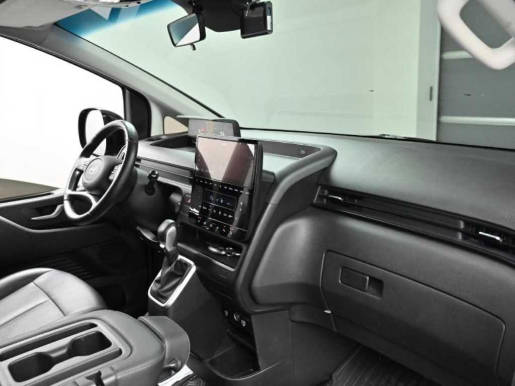 HYUNDAI Staria - Vista 7