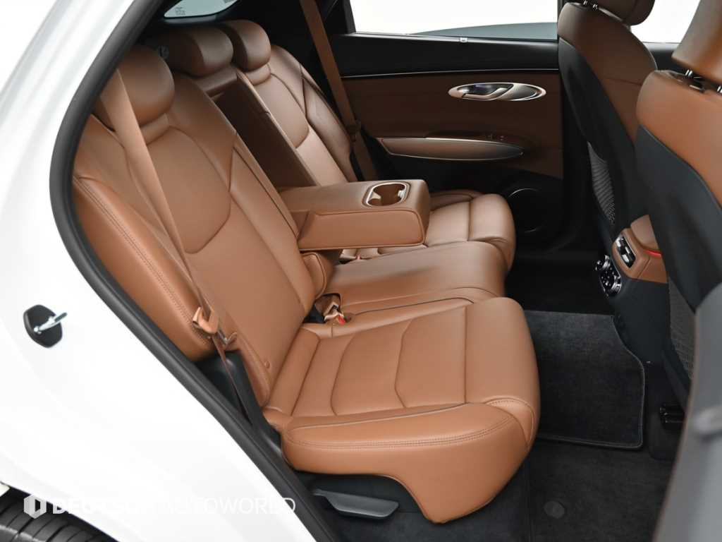 Genesis GV70 - Vista 12