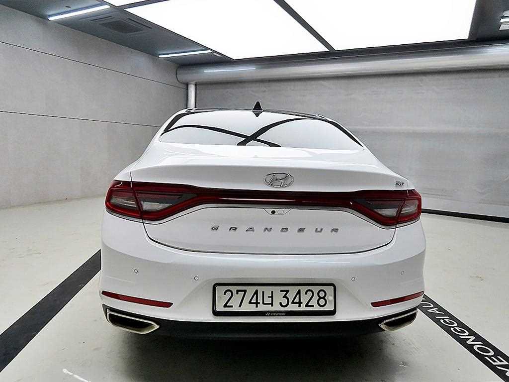 HYUNDAI Grandeur - Vista 3