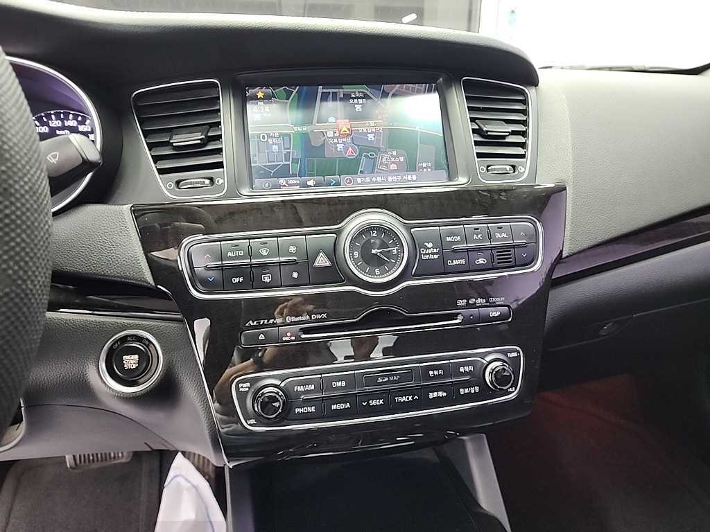 KIA K7 - Vista 10