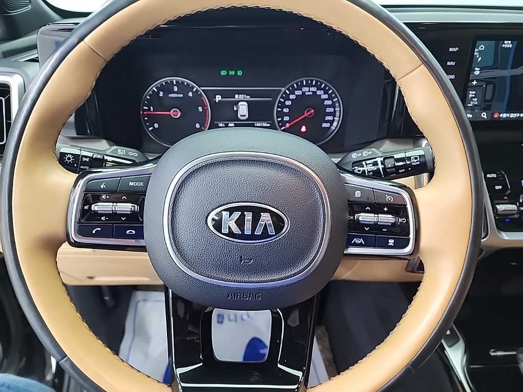 KIA Sorento - Vista 9