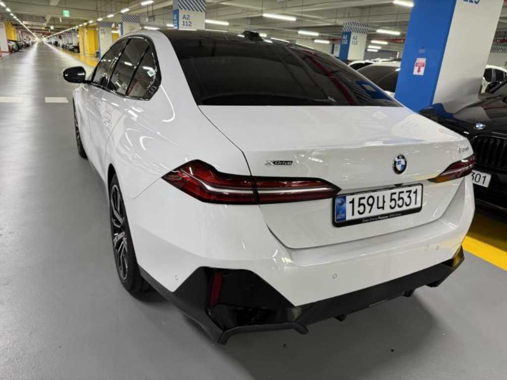BMW 5 Series - Vista 3
