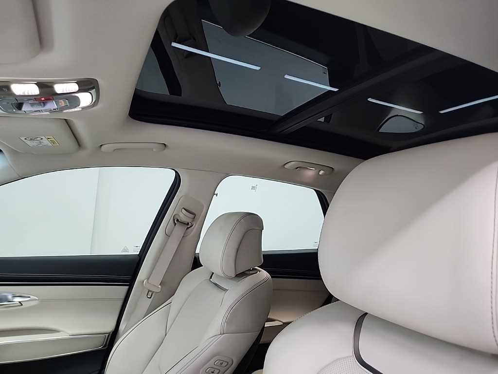 Genesis GV70 2024 Blanco - Importación desde Corea - HF Imports Iquique - Foto 15