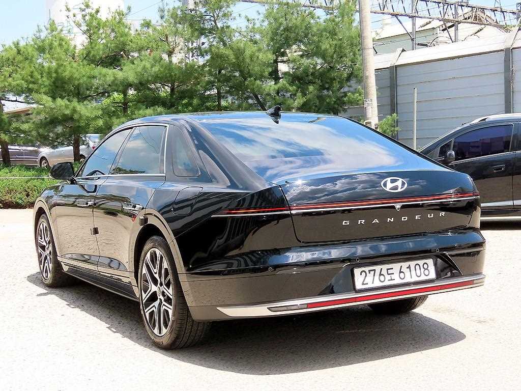 HYUNDAI Grandeur - Vista 3
