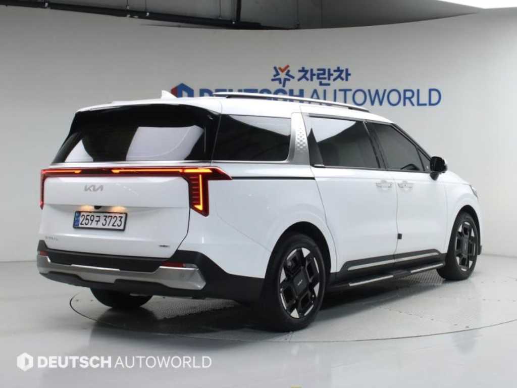 KIA Carnival - Vista 2
