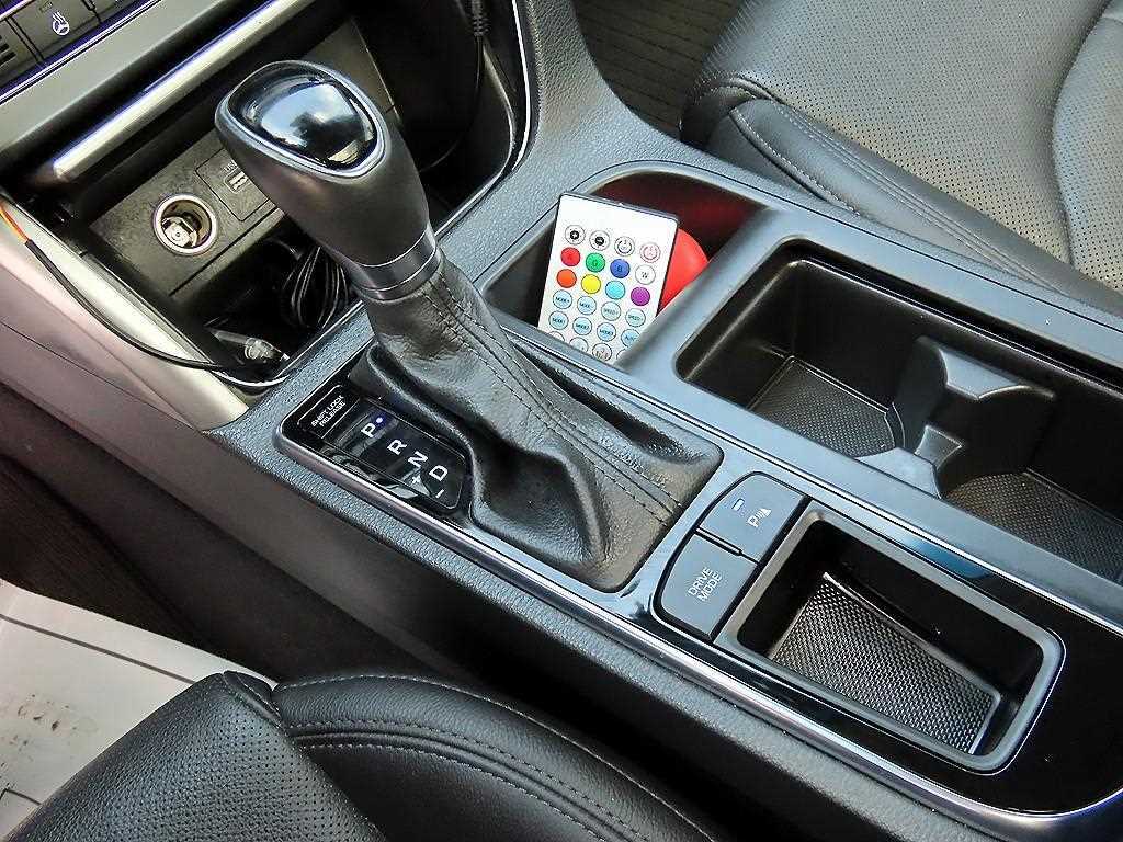 HYUNDAI Sonata - Vista 10