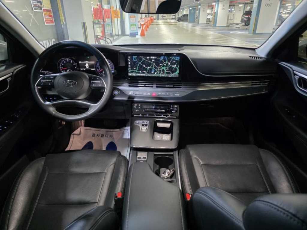 HYUNDAI Grandeur - Vista 9