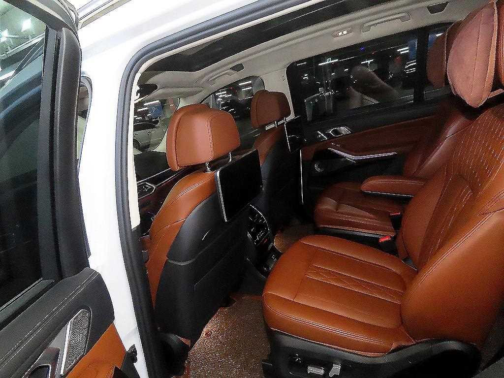 BMW X7 - Vista 7