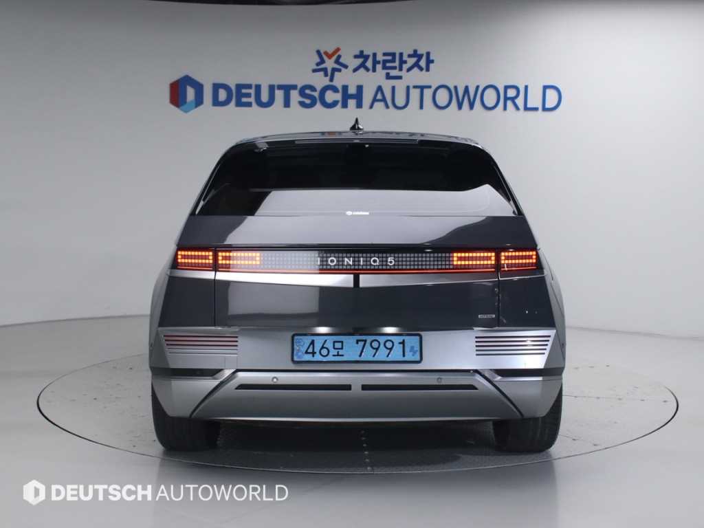 HYUNDAI Ioniq 5 - Vista 4