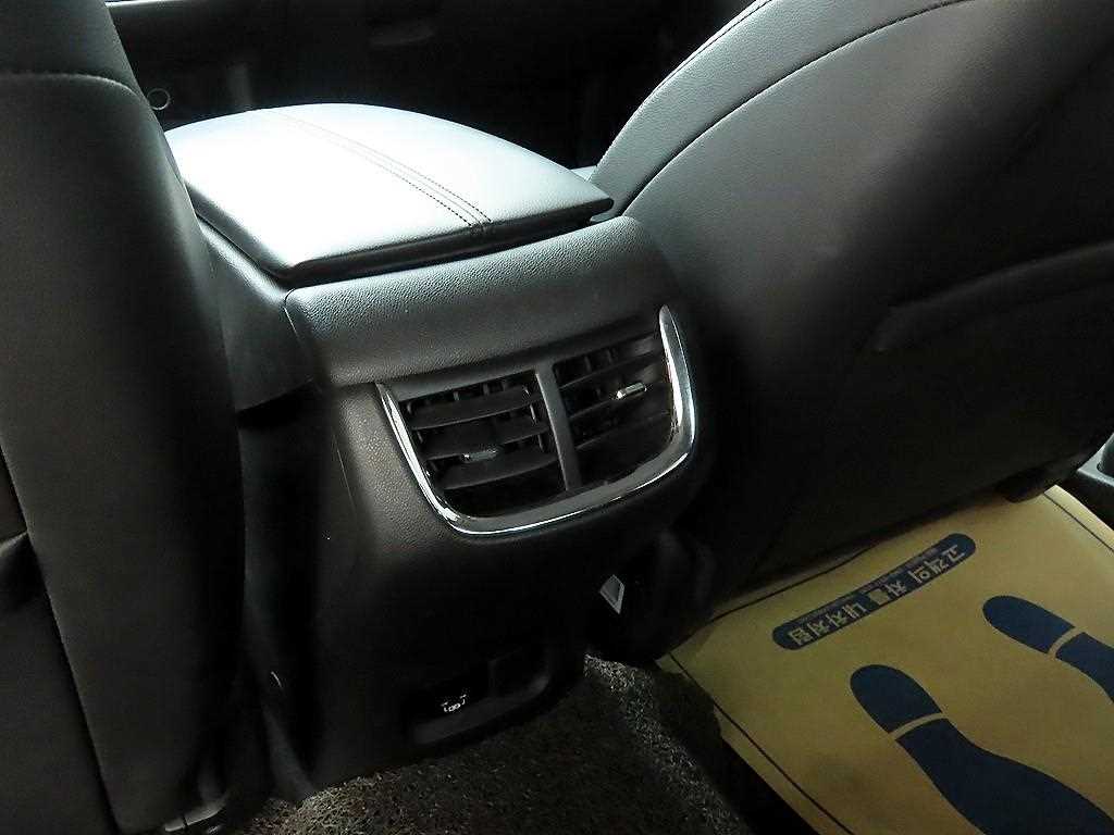 Chevrolet Malibu - Vista 11