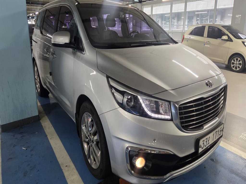 KIA Carnival - Vista 2