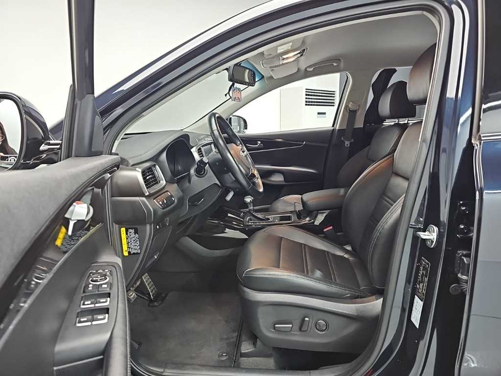 KIA Sorento - Vista 11