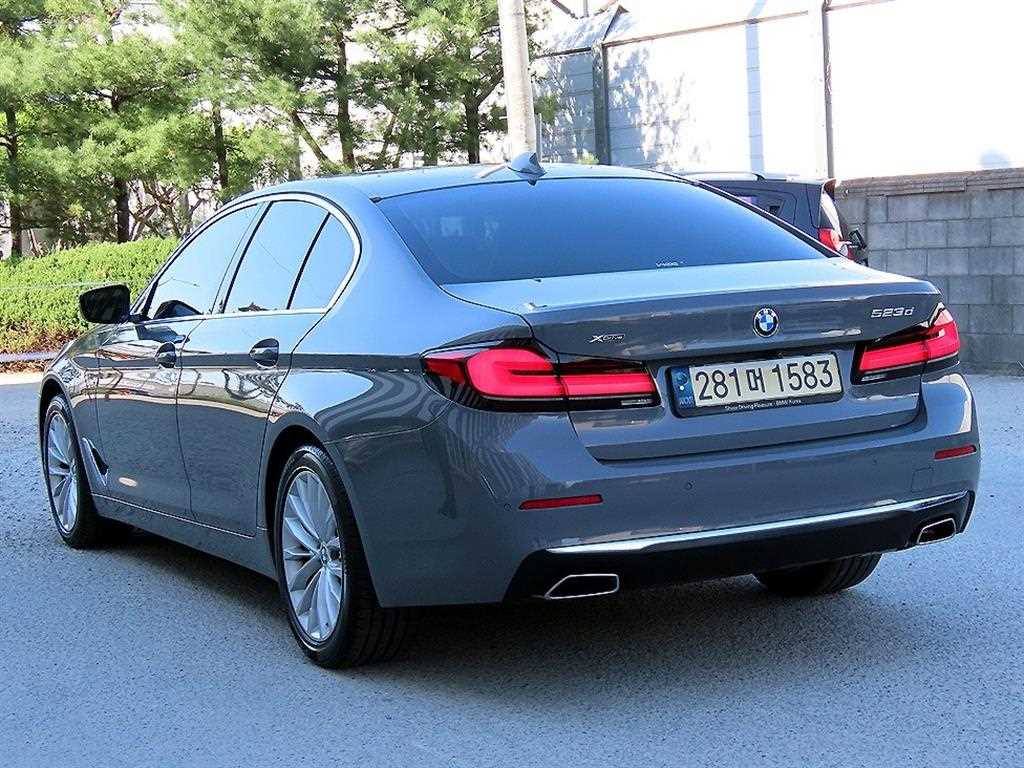 BMW 5 Series - Vista 3