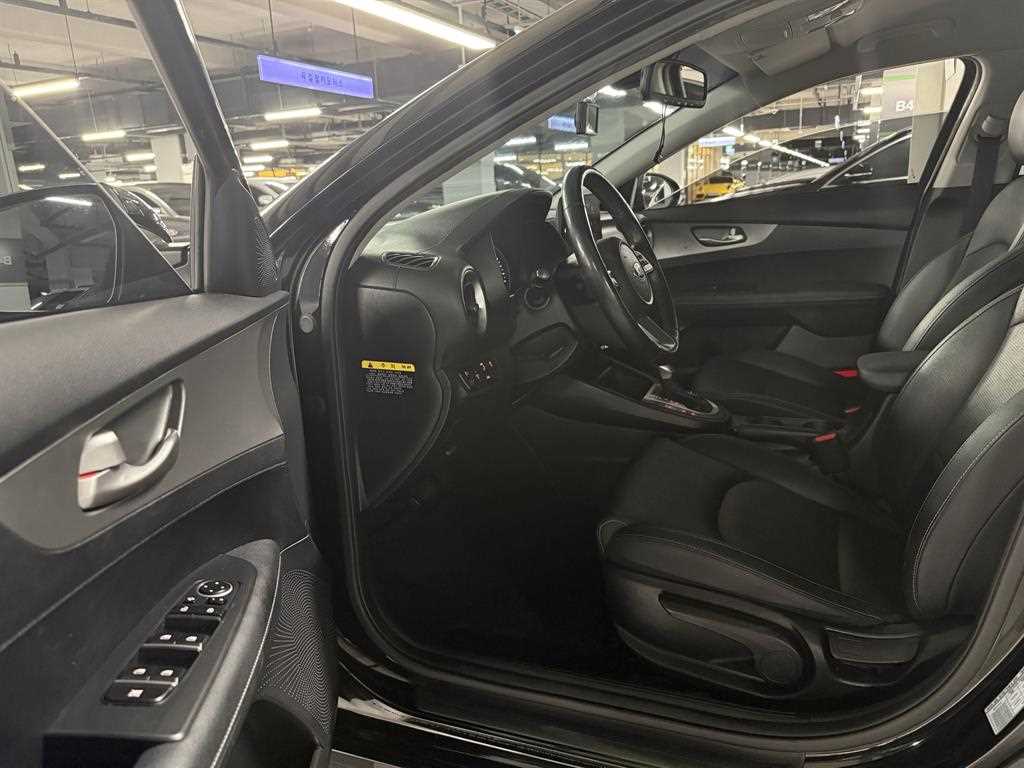 KIA K3 - Vista 8