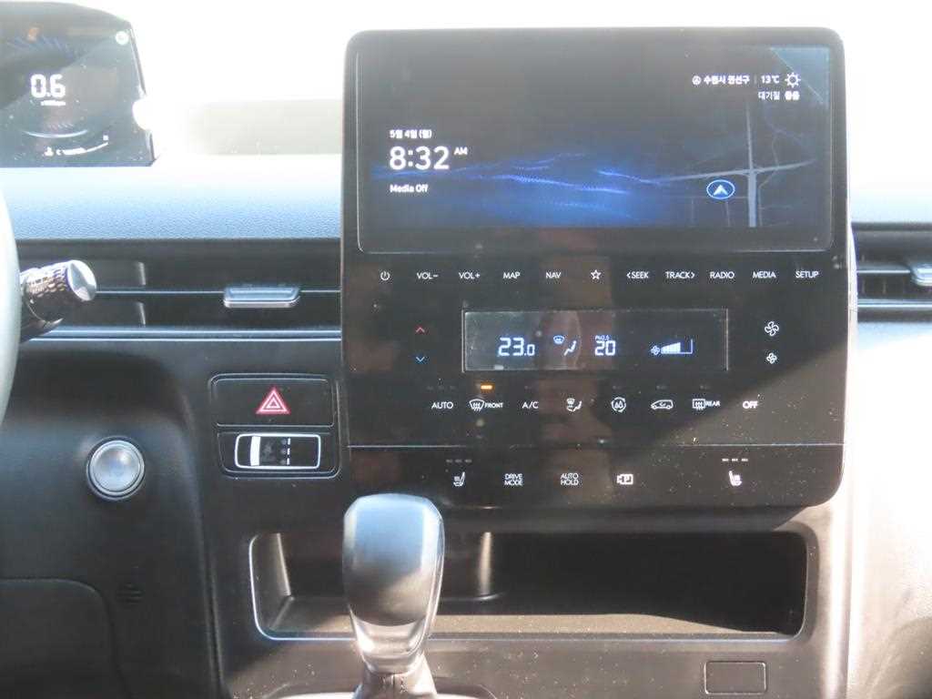 HYUNDAI Staria - Vista 10