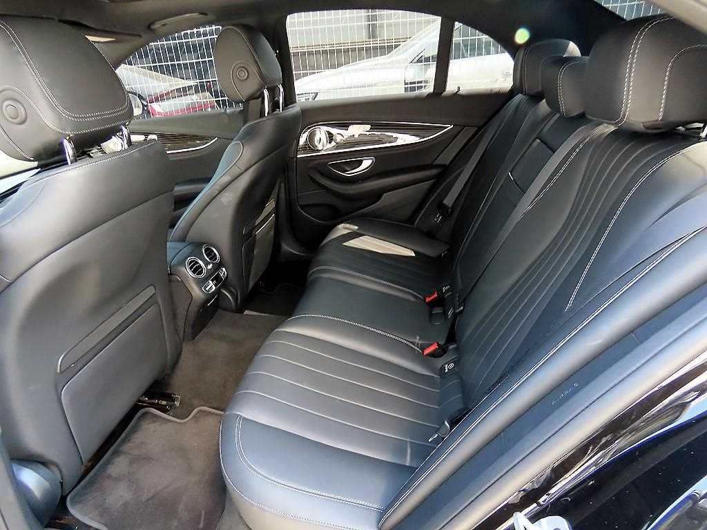 Mercedes Benz E class - Vista 6