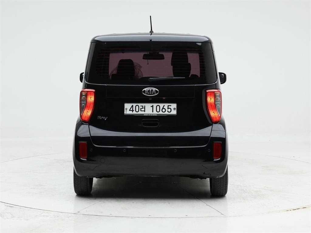 KIA Ray - Vista 5
