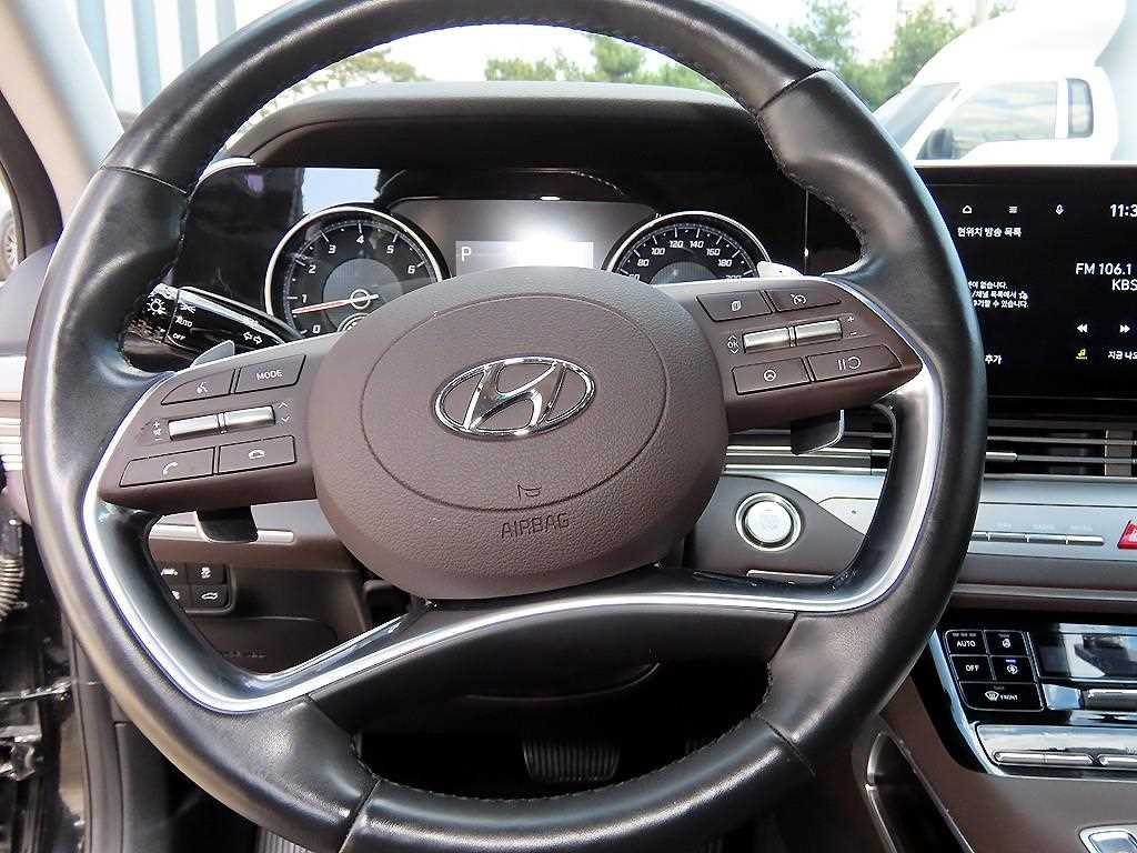 HYUNDAI Grandeur - Vista 8