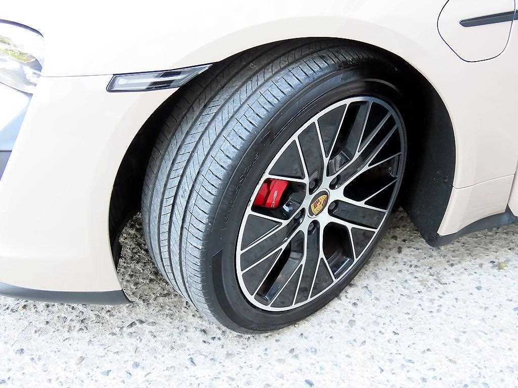 Porsche Taycan 2022 Gris - Importación desde Corea - HF Imports Iquique - Foto 20