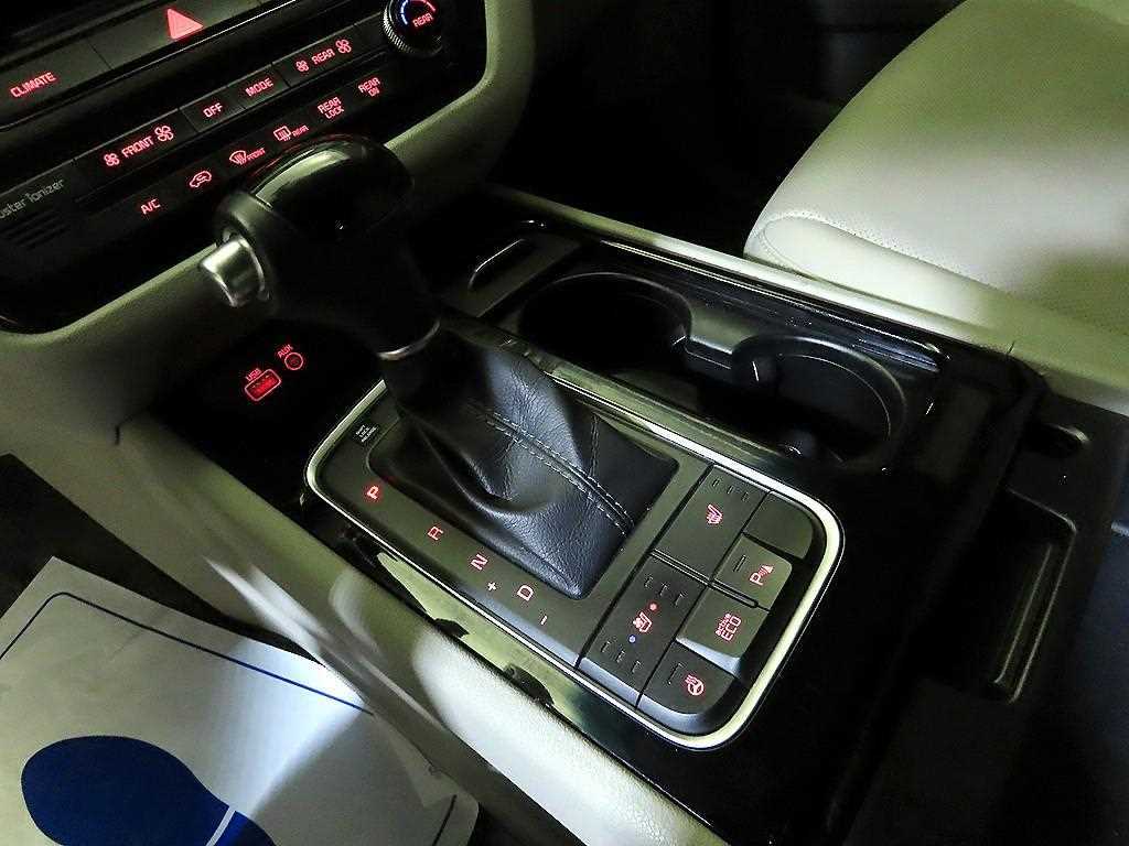 KIA Carnival 2015 Blanco - Importación desde Corea - HF Imports Iquique - Foto 13