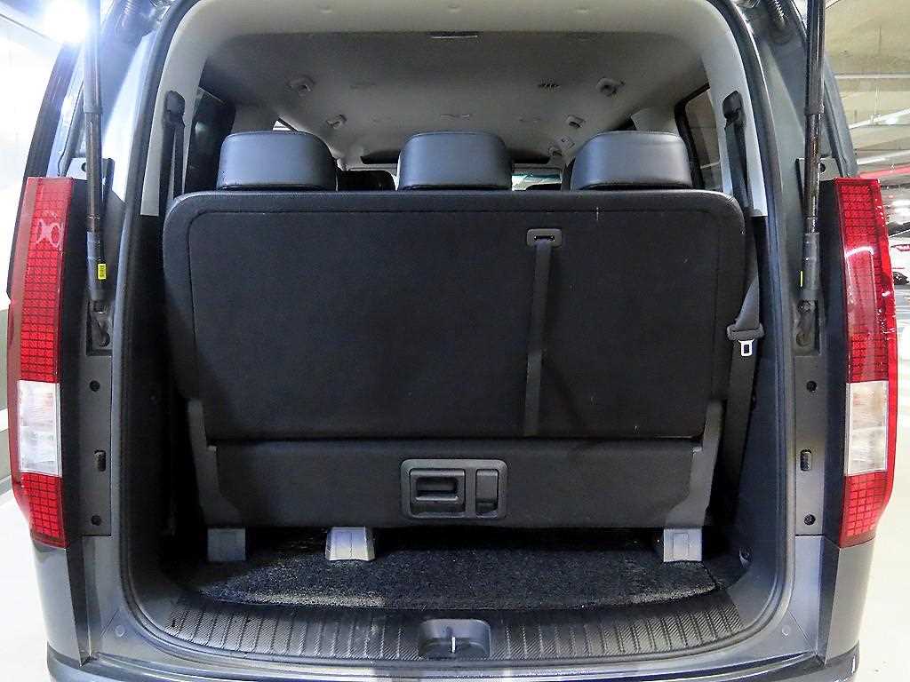 HYUNDAI Staria 2022 Gris - Importación desde Corea - HF Imports Iquique - Foto 17