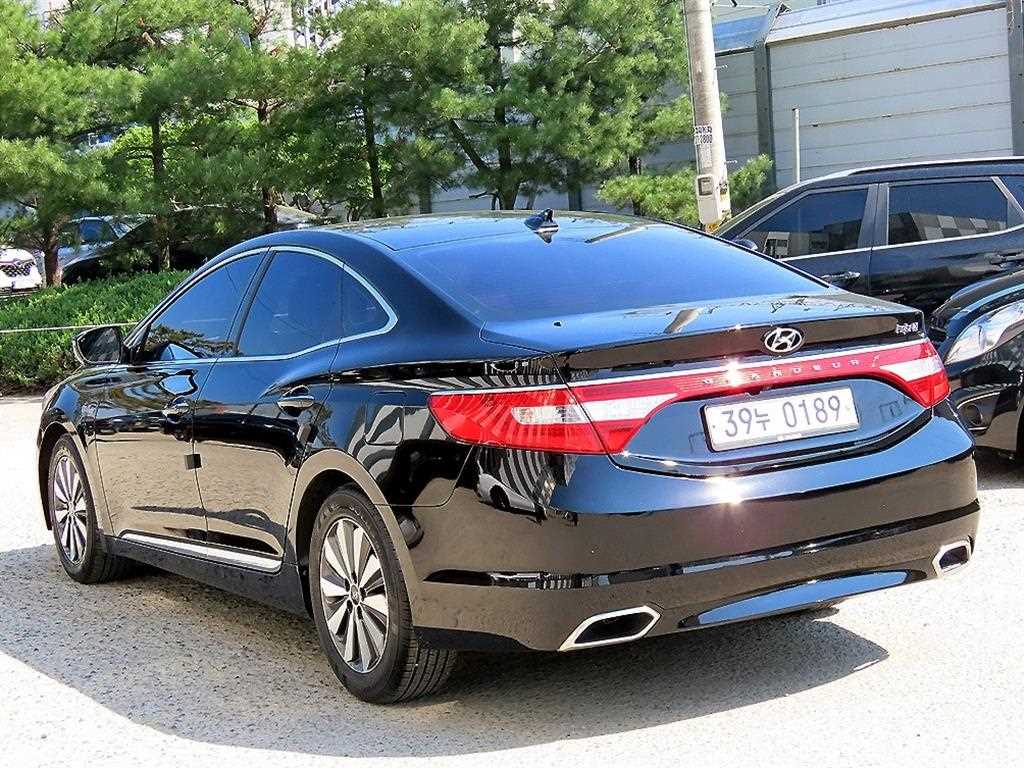 HYUNDAI Grandeur - Vista 3