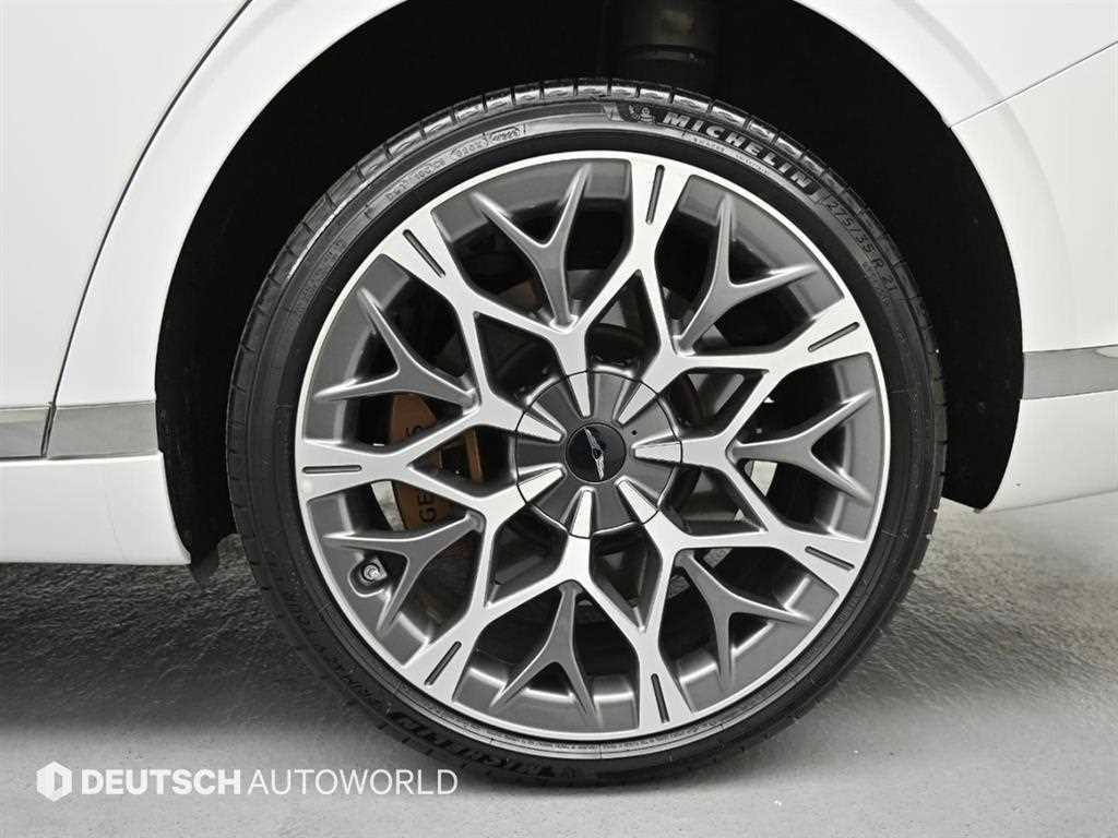Genesis G90 - Vista 5