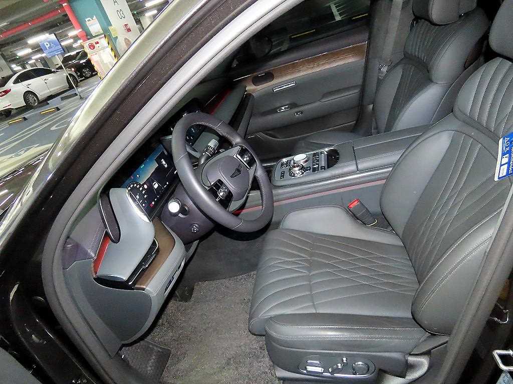 Genesis G90 - Vista 6
