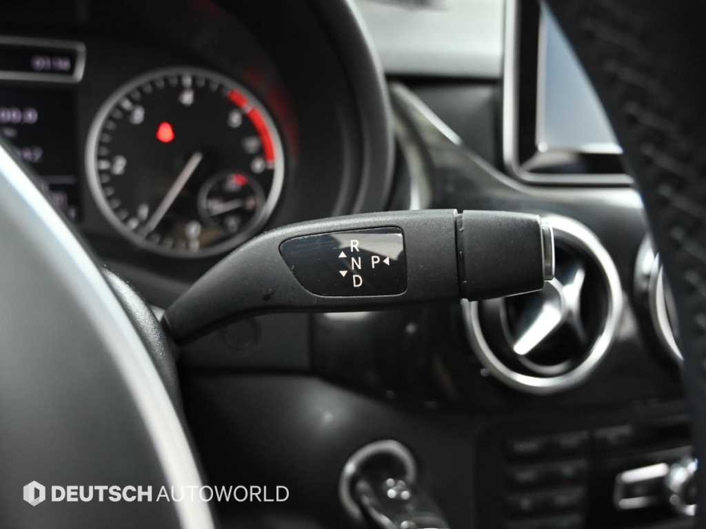 Mercedes Benz B Class (MY B) - Vista 9