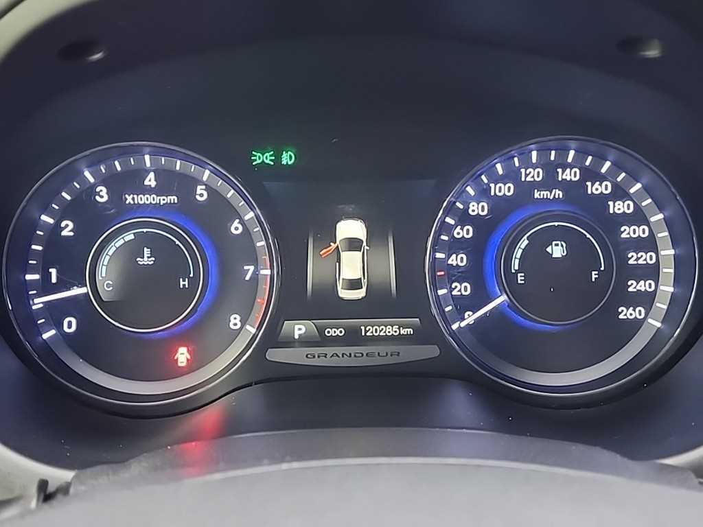 HYUNDAI Grandeur - Vista 6