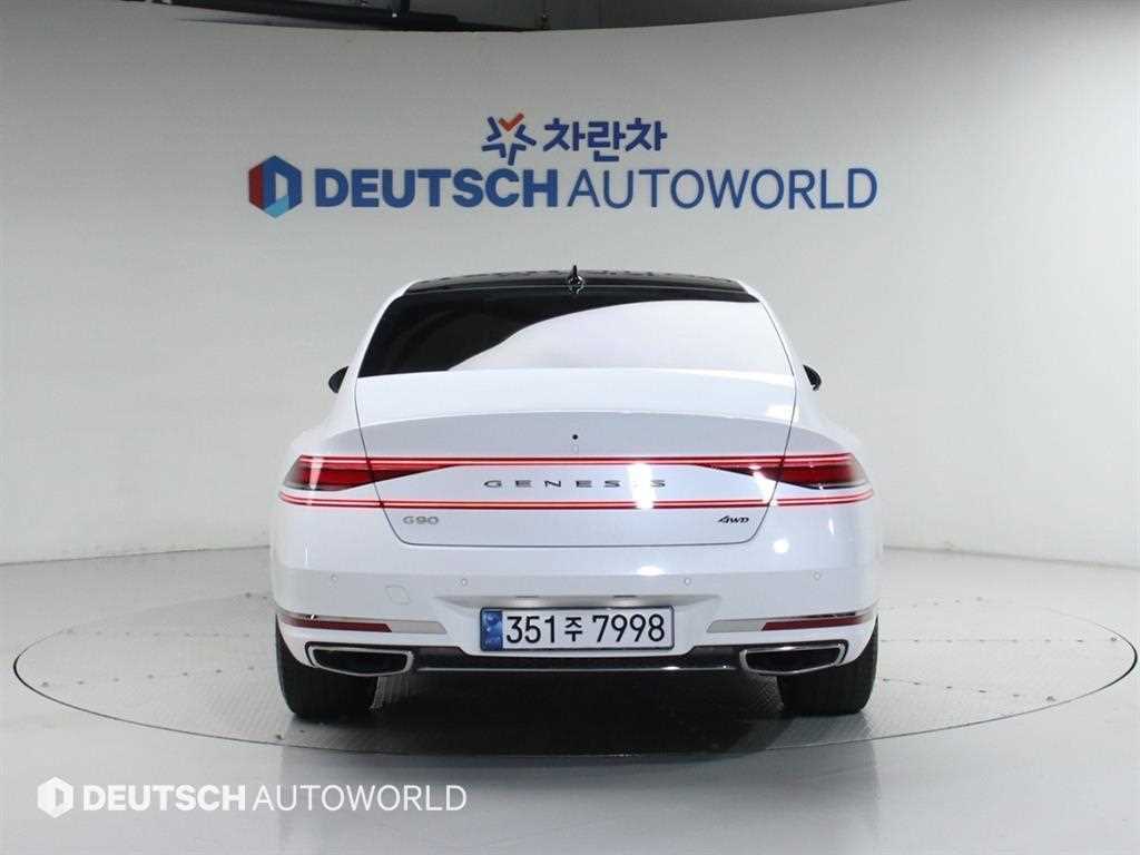 Genesis G90 - Vista 4