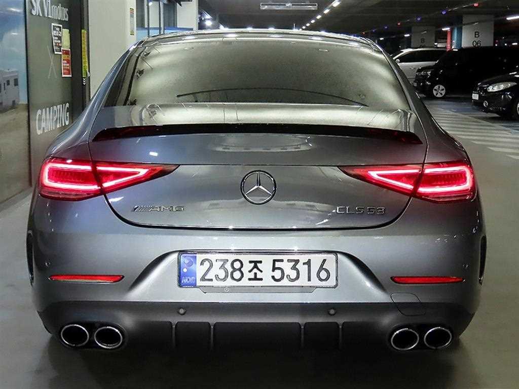 Mercedes Benz CLS Class - Vista 5