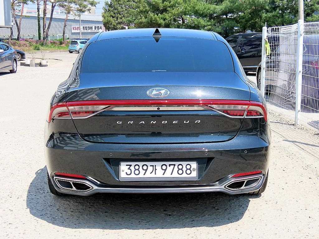 HYUNDAI Grandeur - Vista 4