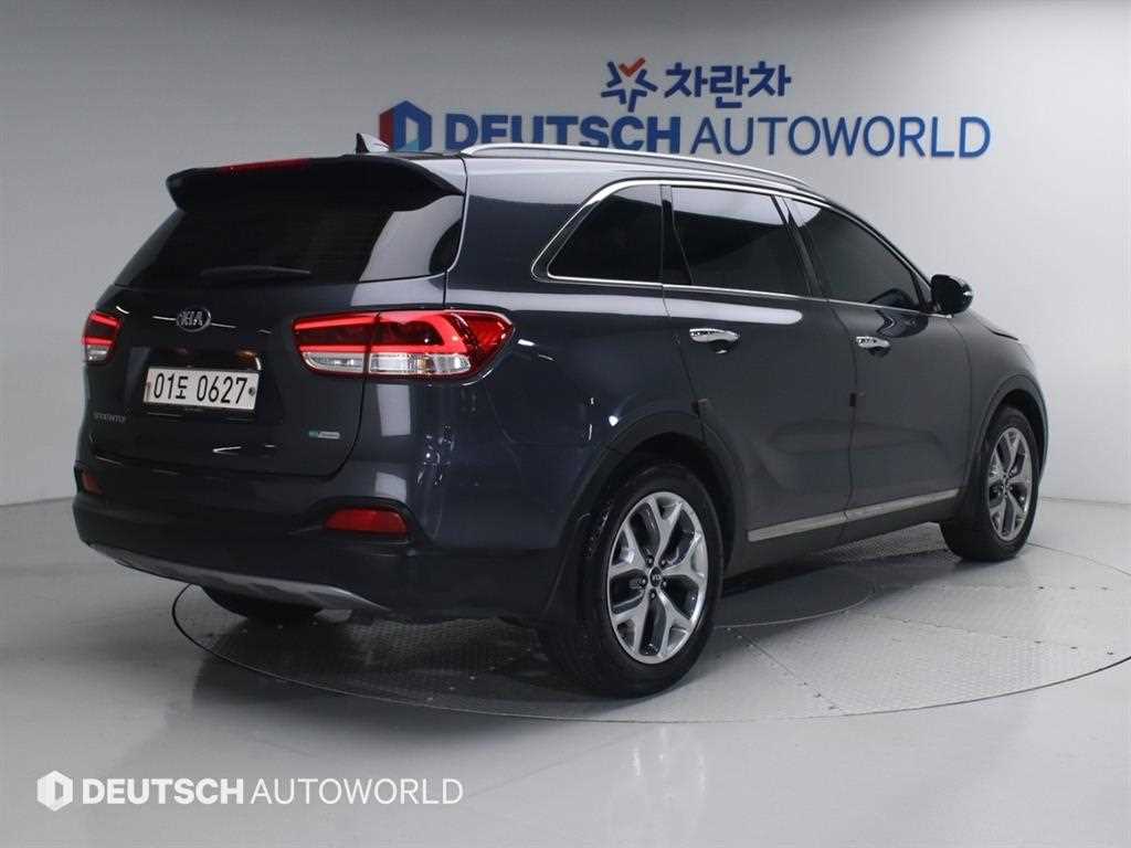 KIA Sorento - Vista 3