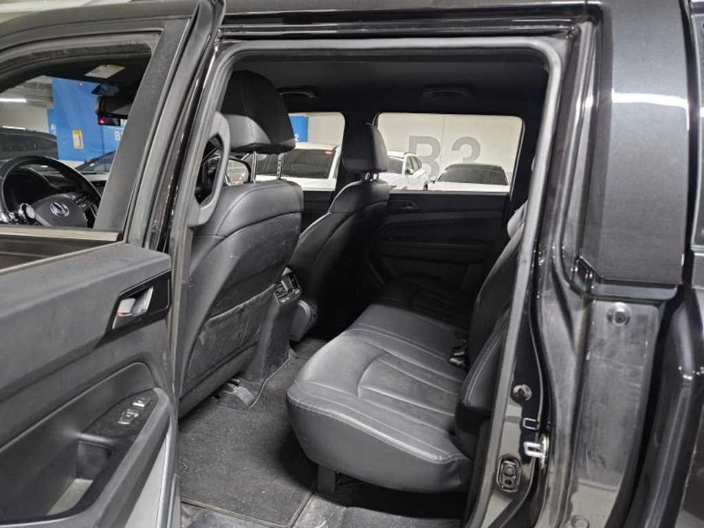 Ssangyong Rexton - Vista 12