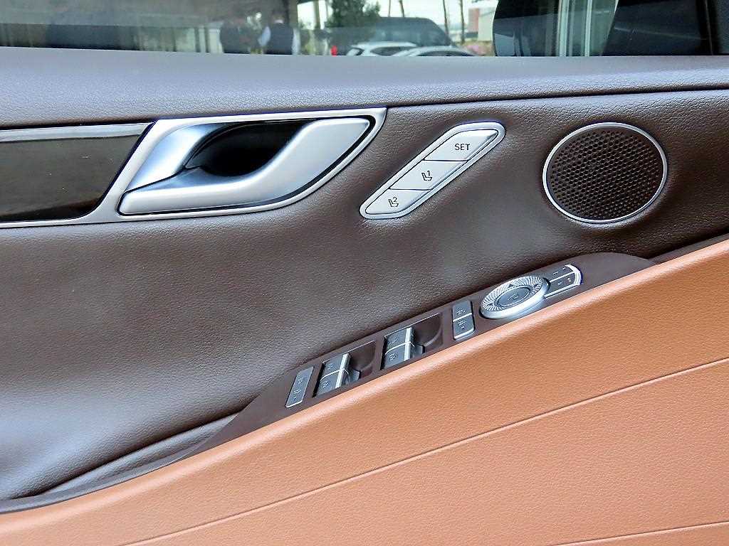 Genesis G80 - Vista 11