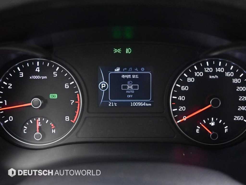 KIA K5 - Vista 8