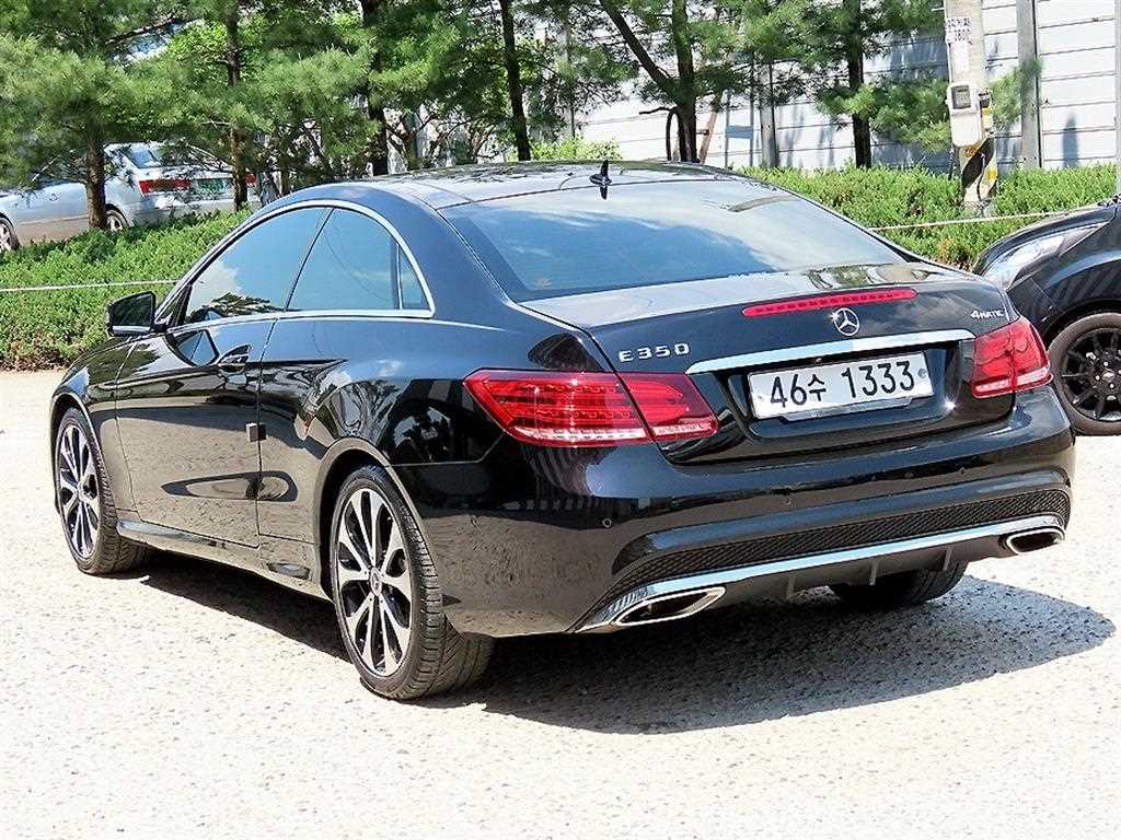 Mercedes Benz E class - Vista 3