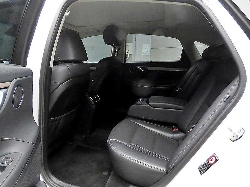 HYUNDAI Grandeur - Vista 6
