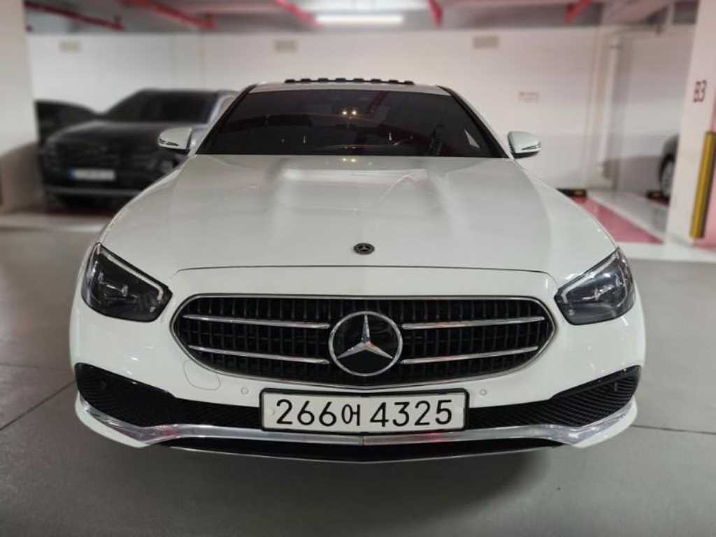 Mercedes Benz E class 2021 Blanco - Importación desde Corea - HF Imports Iquique - Foto 1