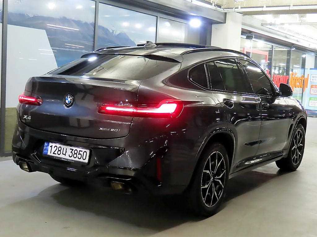 BMW X4 - Vista 4