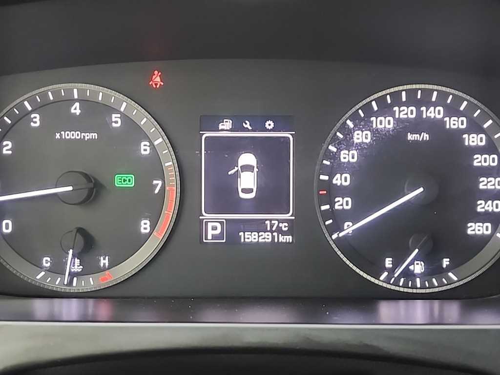 HYUNDAI Sonata - Vista 6